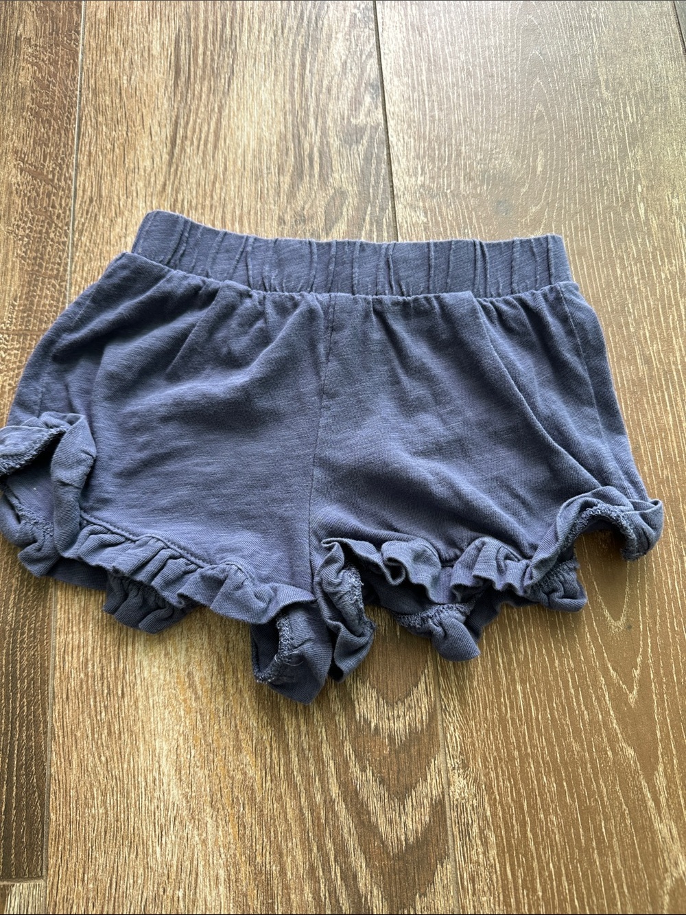 Crewcuts size 6 (true size 4)Navy Ruffle Hem Girls Shorts